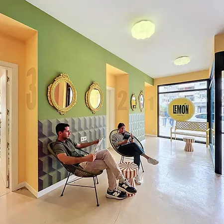 Lemon Privadas Y Compartidas Hostel *
