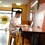 Lemon Privadas Y Compartidas Hostel Altea